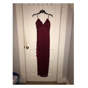 WINDSOR Red Lace Prom Dress